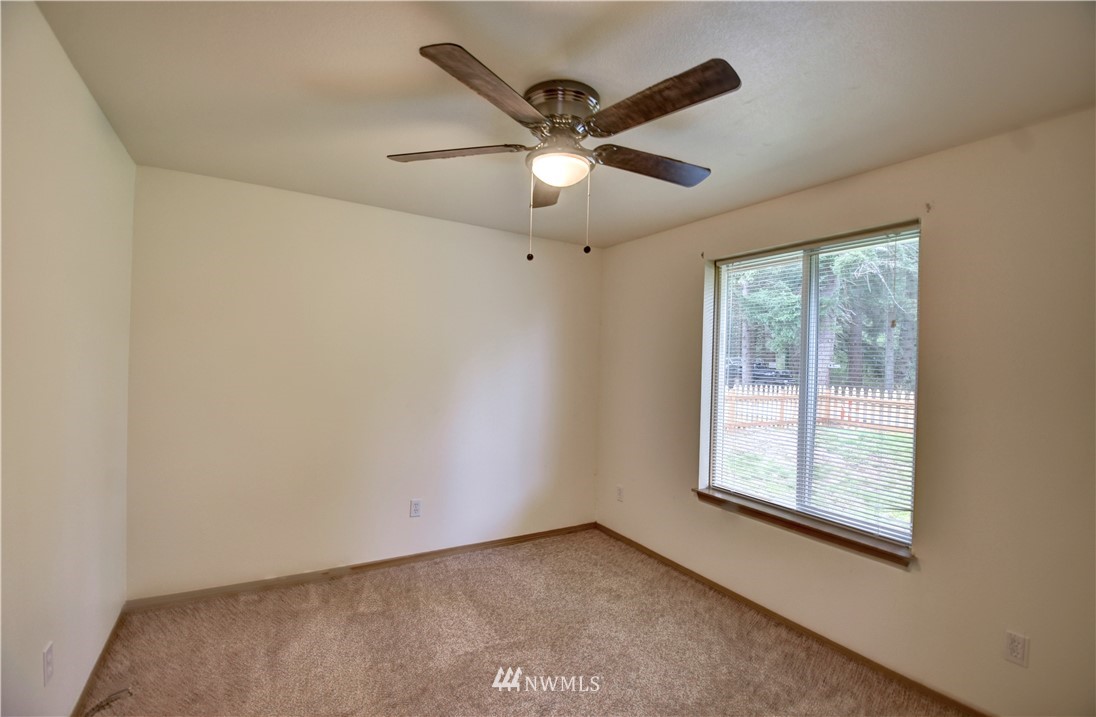 9844 180th Way Southwest Rochester, WA 98579 - Photo 24 of 28