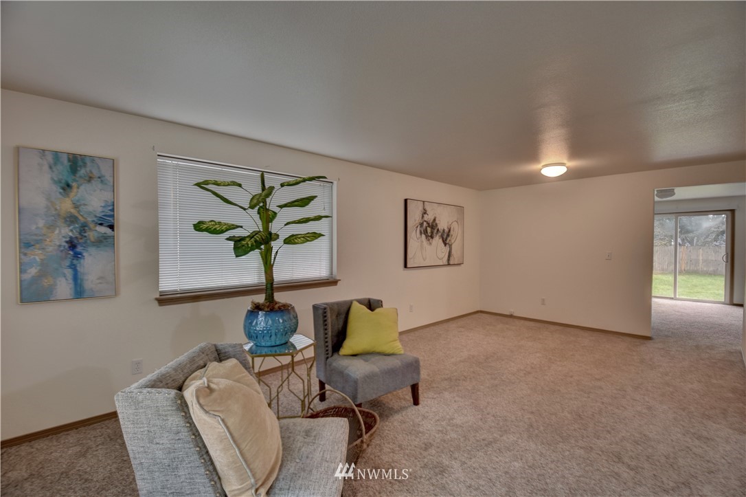 9844 180th Way Southwest Rochester, WA 98579 - Photo 5 of 28