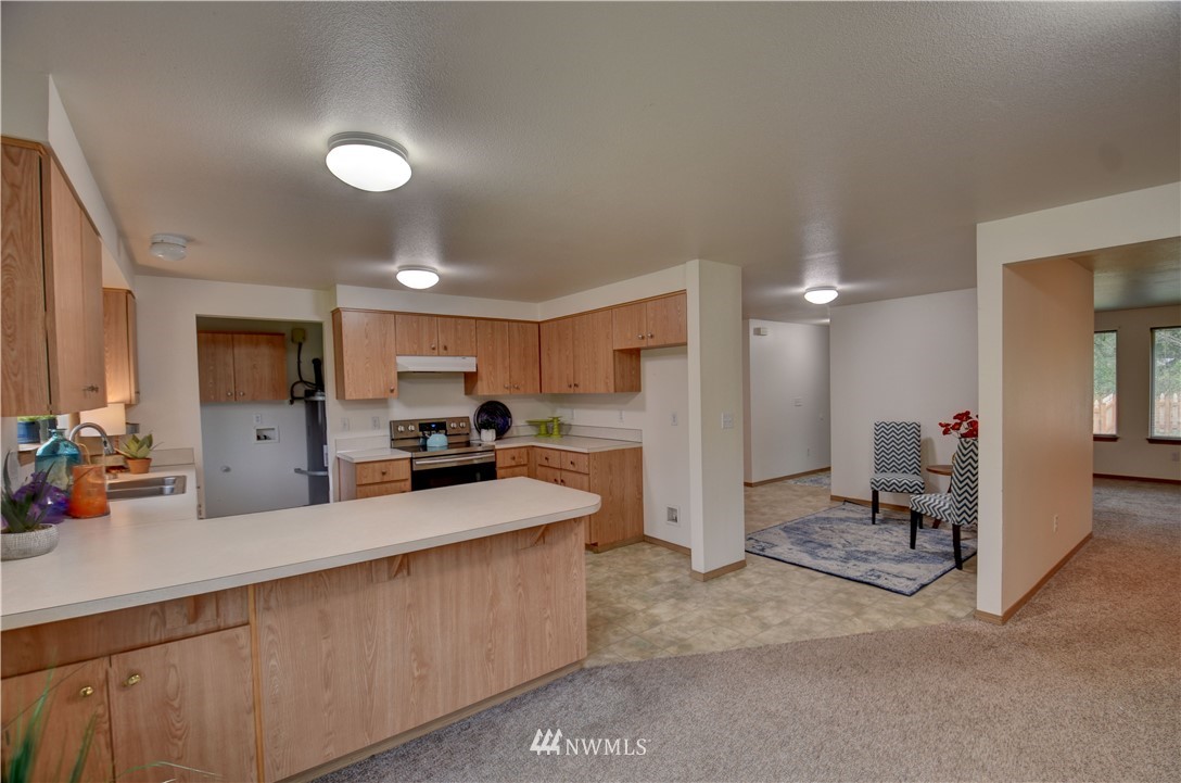 9844 180th Way Southwest Rochester, WA 98579 - Photo 9 of 28