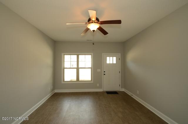 302 Winstead Loop Road Richlands, NC 28574 - Photo 12 of 74 302 WINSTEAD 12