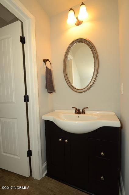 302 Winstead Loop Road Richlands, NC 28574 - Photo 15 of 74 302 WINSTEAD 15
