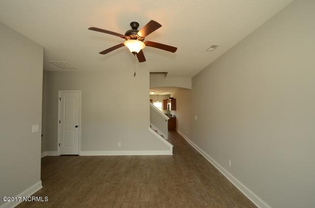 302 Winstead Loop Road Richlands, NC 28574 - Photo 7 of 74 302 WINSTEAD 07