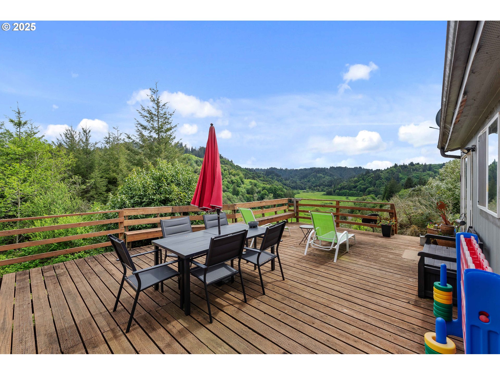 63562 Daniels Creek Road Coos Bay, OR 97420 - Photo 37 of 48