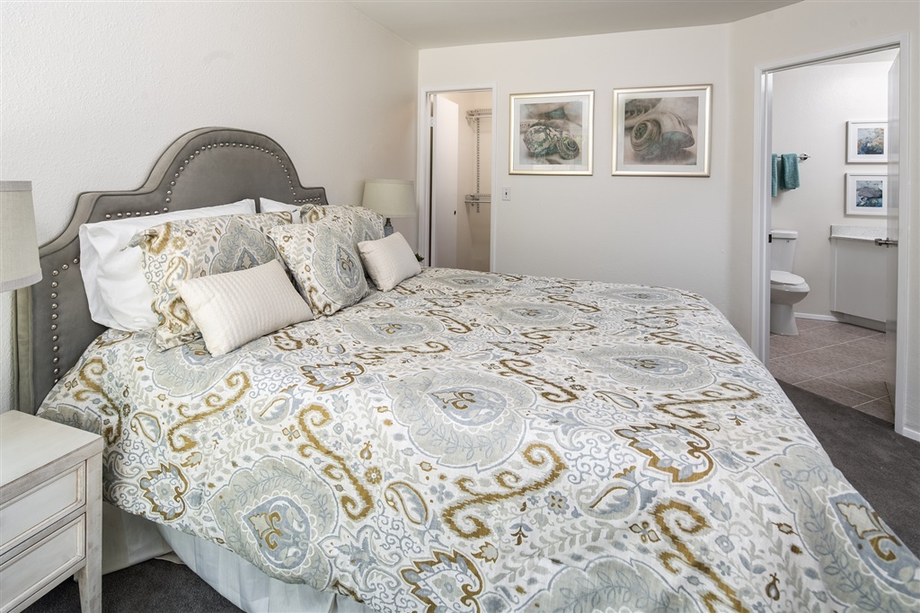 3021 Golden Oak Way Spring Valley, CA 91978 - Photo 9 of 25