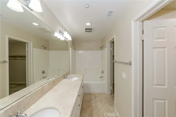 $4,480 | 15 Flyers Lane, Tustin, CA 92782