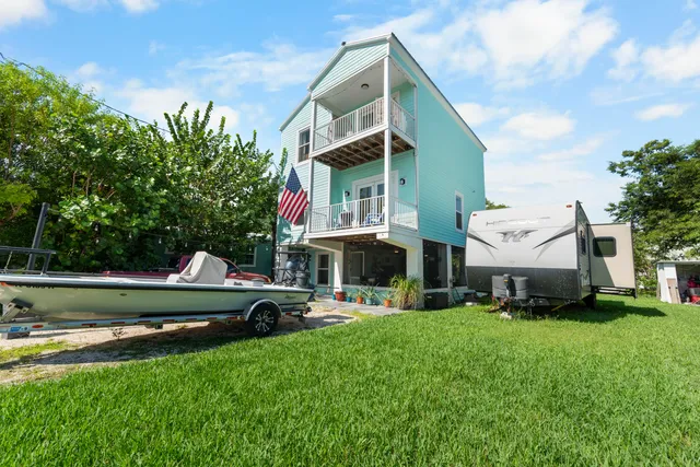 $689,000 | 31047 Ave I, Big Pine Key, FL 33043