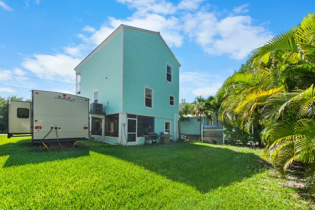 $689,000 | 31047 Ave I, Big Pine Key, FL 33043
