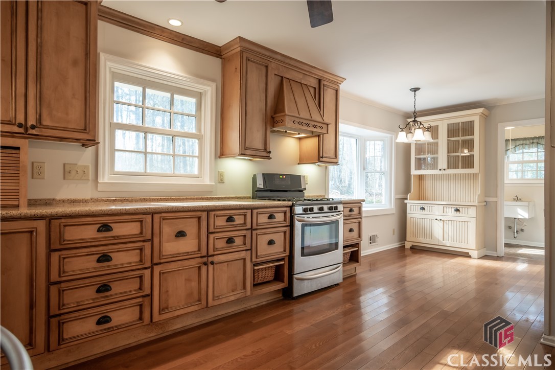 145 Green Hills Road Athens, GA 30605 - Photo 7 of 35