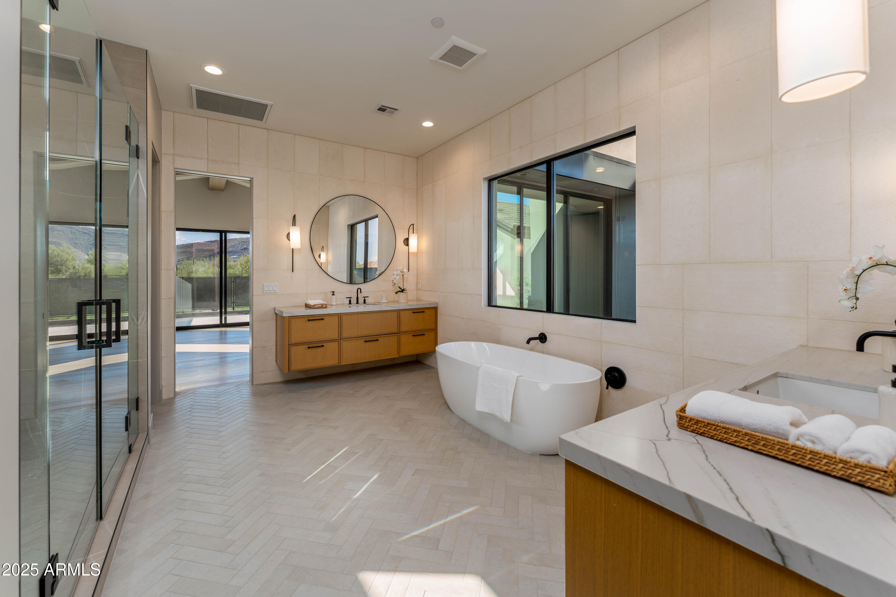 9775 East Hidden Valley Road Scottsdale, AZ 85262 - Photo 30 of 70 Primary bathroom
