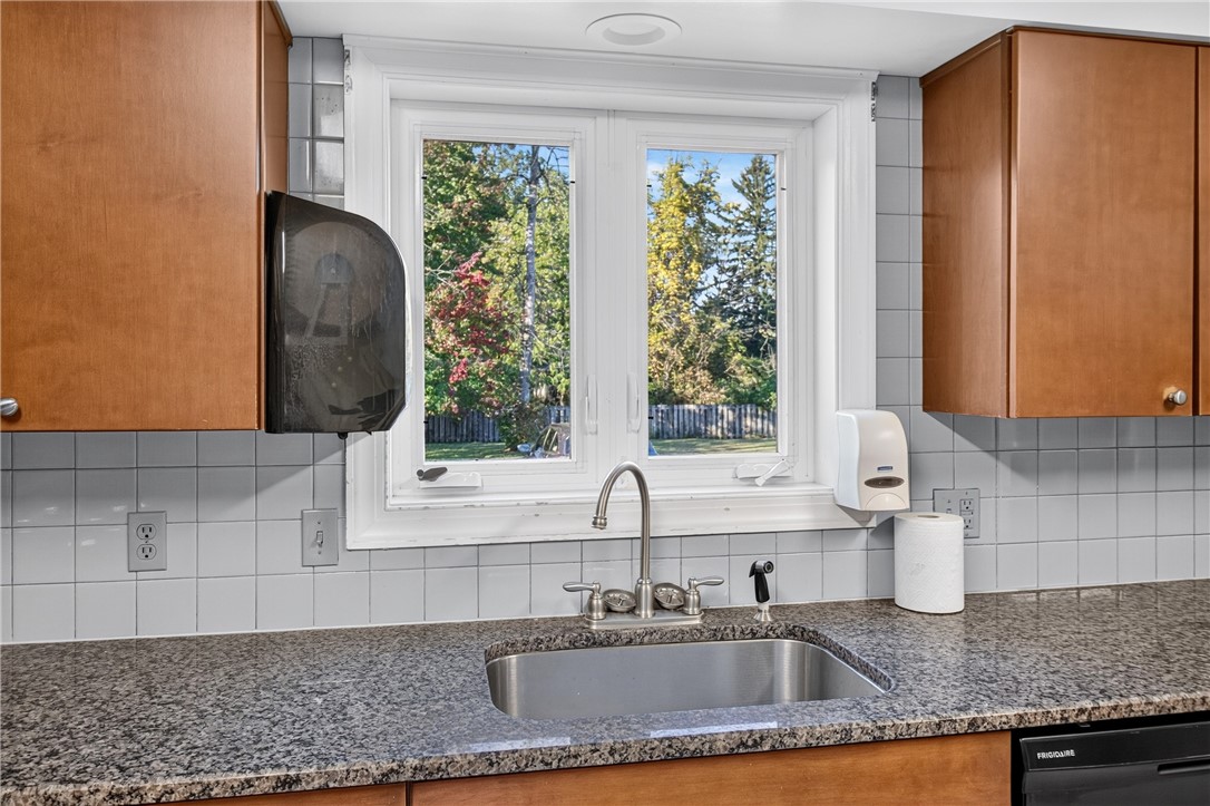 6313 Tuckahoe Road Williamson, NY 14589 - Photo 18 of 49 Gallery Image 18
