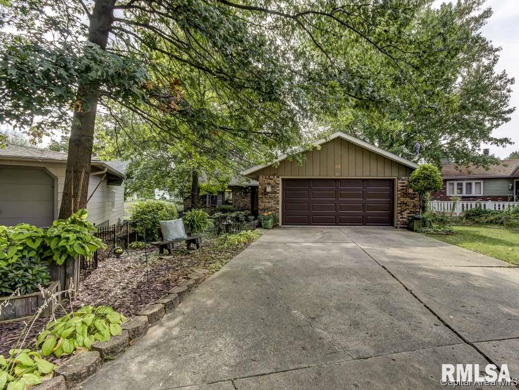 29 Lucerne Drive Springfield, IL 62707 - Photo 24 of 34