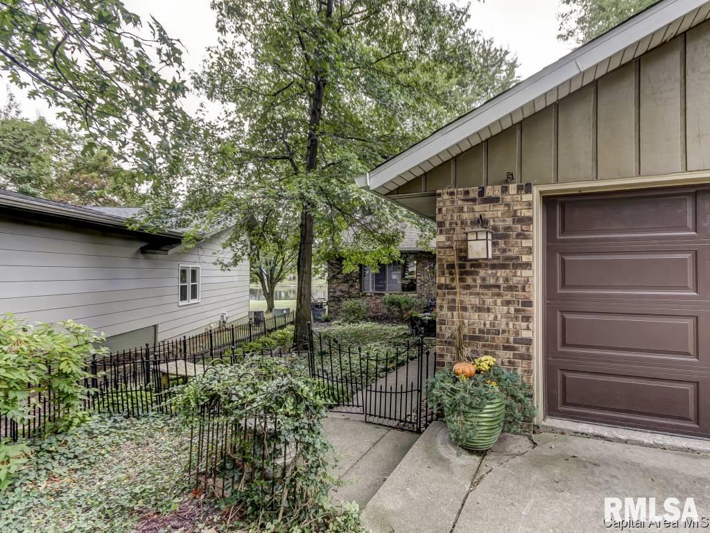 29 Lucerne Drive Springfield, IL 62707 - Photo 25 of 34