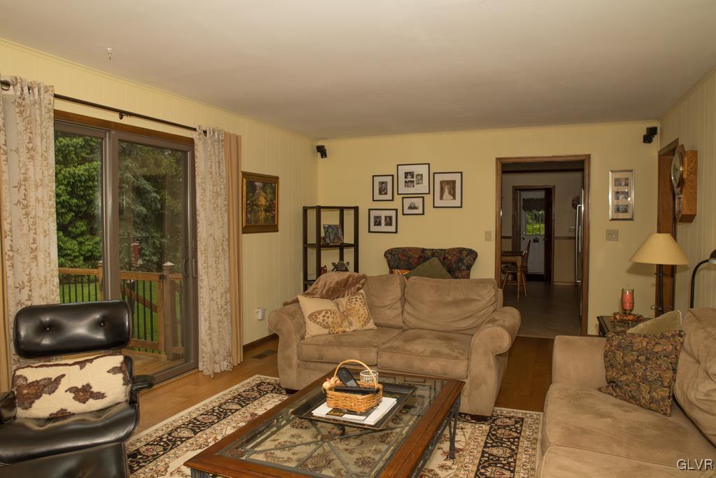 3841 Ohley Court Bethlehem, PA 18020 - Photo 11 of 25 Gallery Image 11