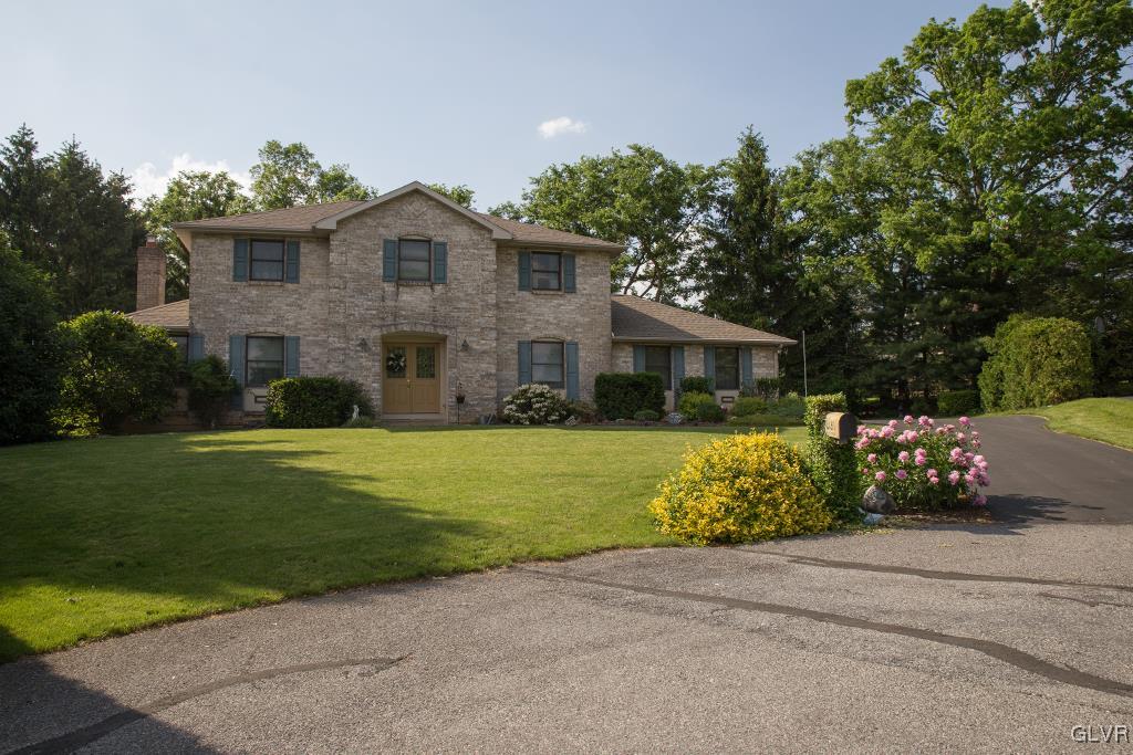 3841 Ohley Court Bethlehem, PA 18020 - Photo 2 of 25 Gallery Image 2
