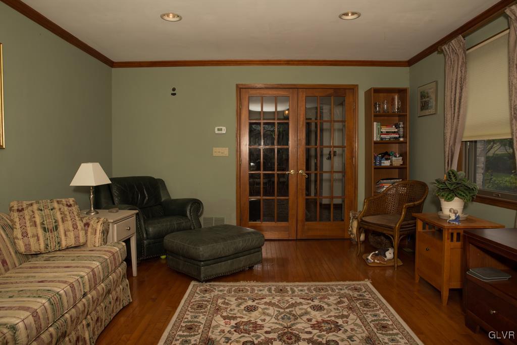 3841 Ohley Court Bethlehem, PA 18020 - Photo 9 of 25 Gallery Image 9