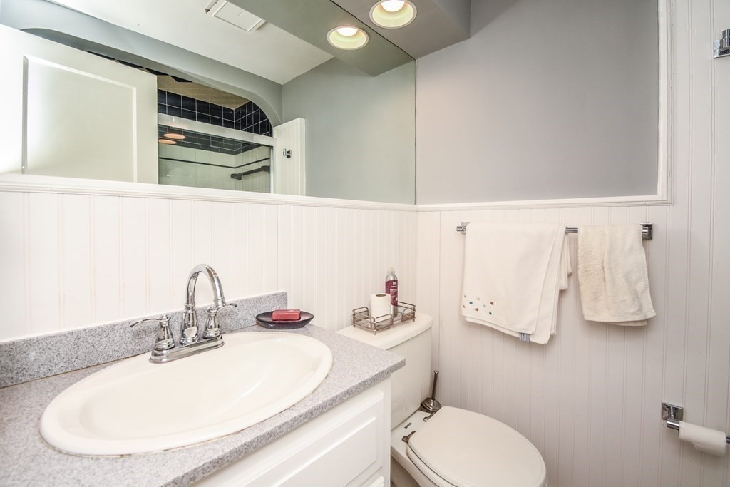 49 Beal Road Waltham, MA 02453 - Photo 16 of 39 Gallery Image 16