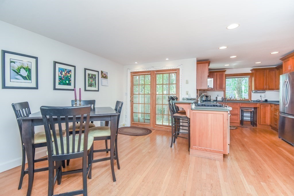 49 Beal Road Waltham, MA 02453 - Photo 6 of 39 Gallery Image 6
