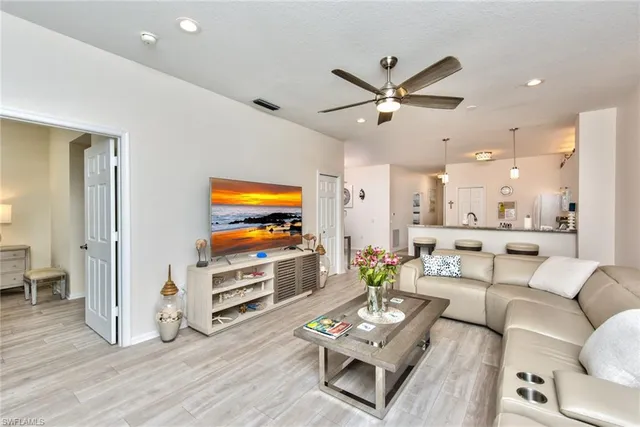 $5,000 | 10045 Heather Lane, Unit 2204, Naples, FL 34119