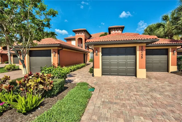 $5,000 | 10045 Heather Lane, Unit 2204, Naples, FL 34119