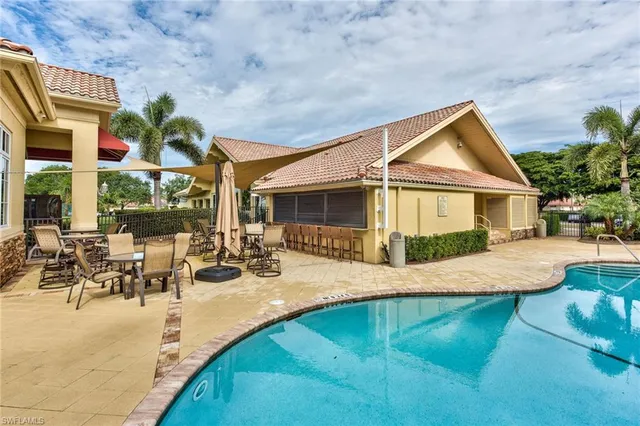 $5,000 | 10045 Heather Lane, Unit 2204, Naples, FL 34119