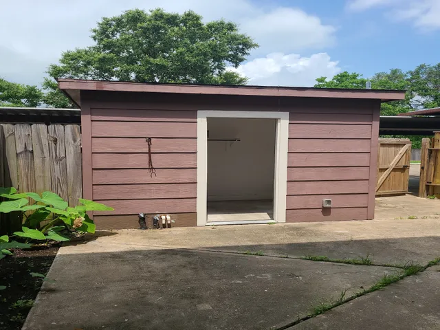 $1,695 | 1053 Willow Oaks Circle, Pasadena, TX 77506