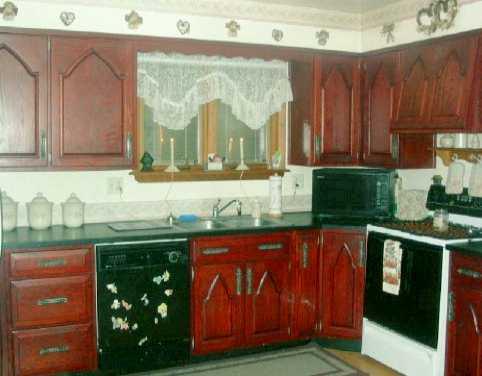 720 McKee Road Washington, PA 15301 - Photo 4 of 8 Kitchen.