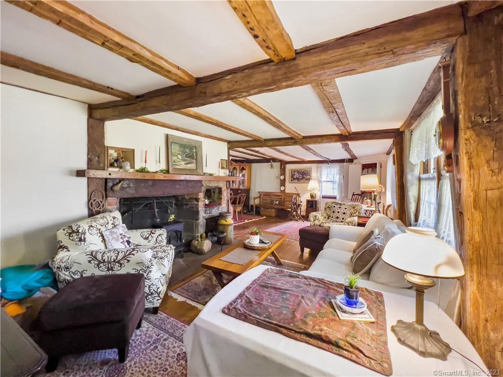 81 Currituck Road Newtown, CT 06470 - Photo 12 of 40