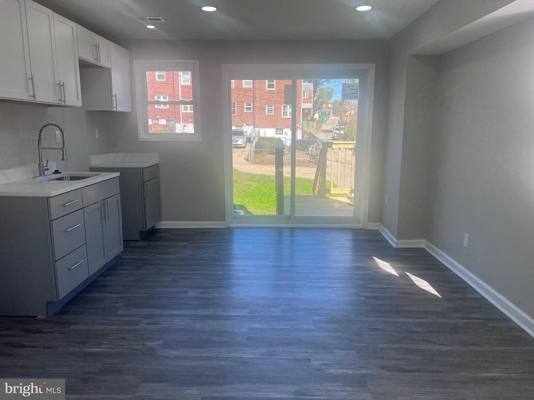 4100 Colborne Road Baltimore, MD 21229 - Photo 4 of 14