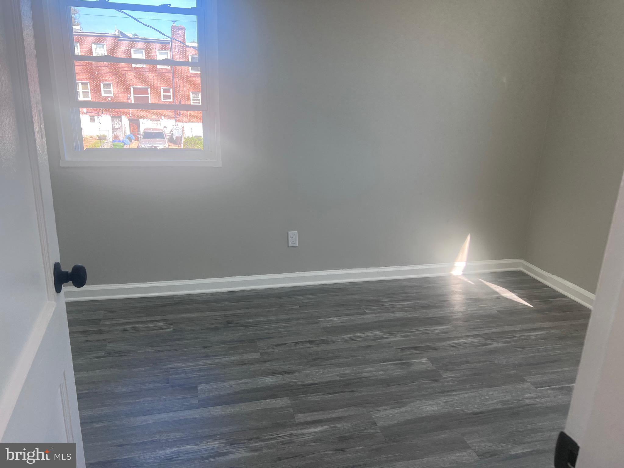 4100 Colborne Road Baltimore, MD 21229 - Photo 5 of 14