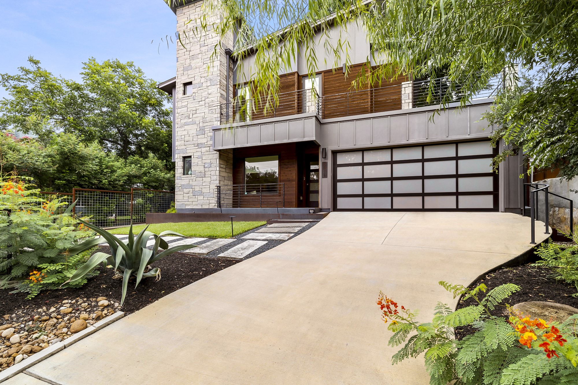 2414 Kinney Road Austin, TX 78704 - Photo 2 of 40 a view of a white building