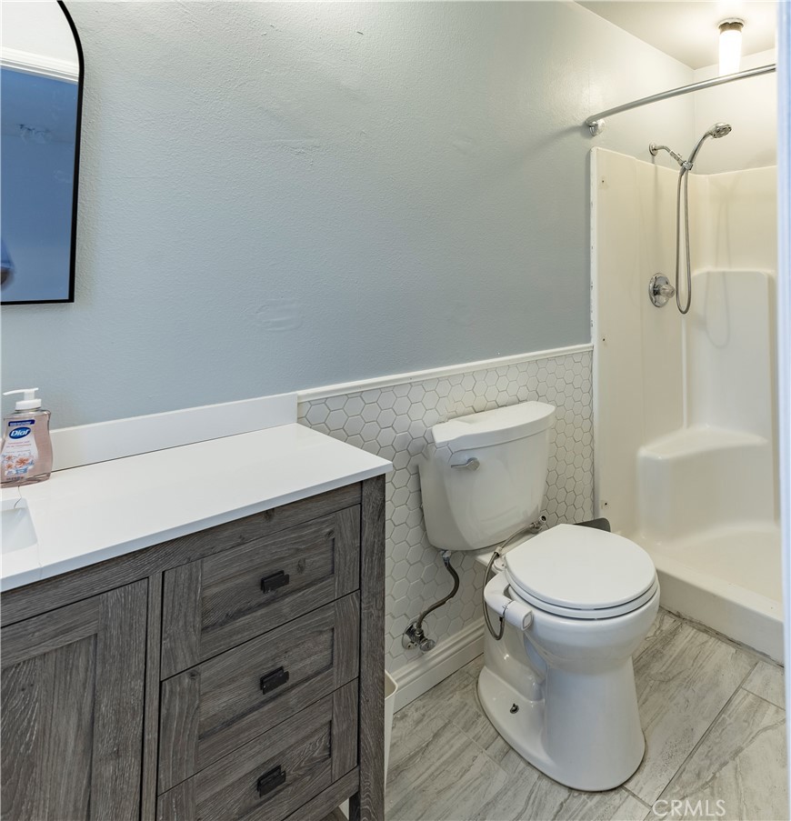2624 Mill Creek Road Mentone, CA 92359 - Photo 17 of 24 Primary Bath
