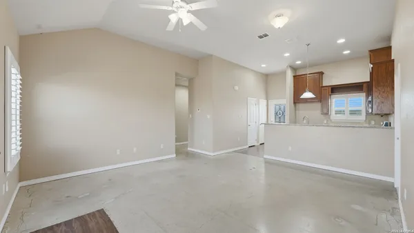 $218,000 | 118 Navarro Crossing, Unit 1B, Seguin, TX 78155