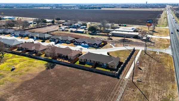 $218,000 | 118 Navarro Crossing, Unit 1B, Seguin, TX 78155