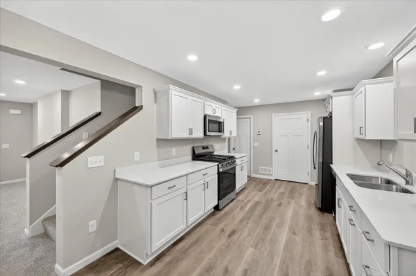 $289,900 | 25555 3rd Street West, Zimmerman, MN 55398