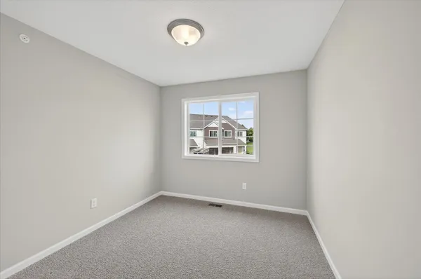 $289,900 | 25555 3rd Street West, Zimmerman, MN 55398