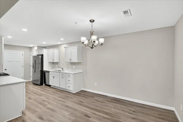 $289,900 | 25555 3rd Street West, Zimmerman, MN 55398