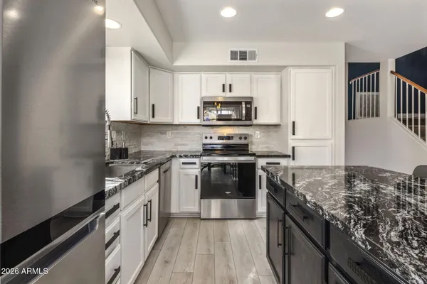 $650,000 | 3324 East Brookwood Court, Phoenix, AZ 85048