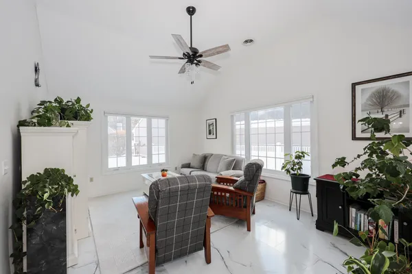 $600,000 | 152 Straw Hill Road, Manchester, NH 03104