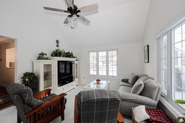 $600,000 | 152 Straw Hill Road, Manchester, NH 03104