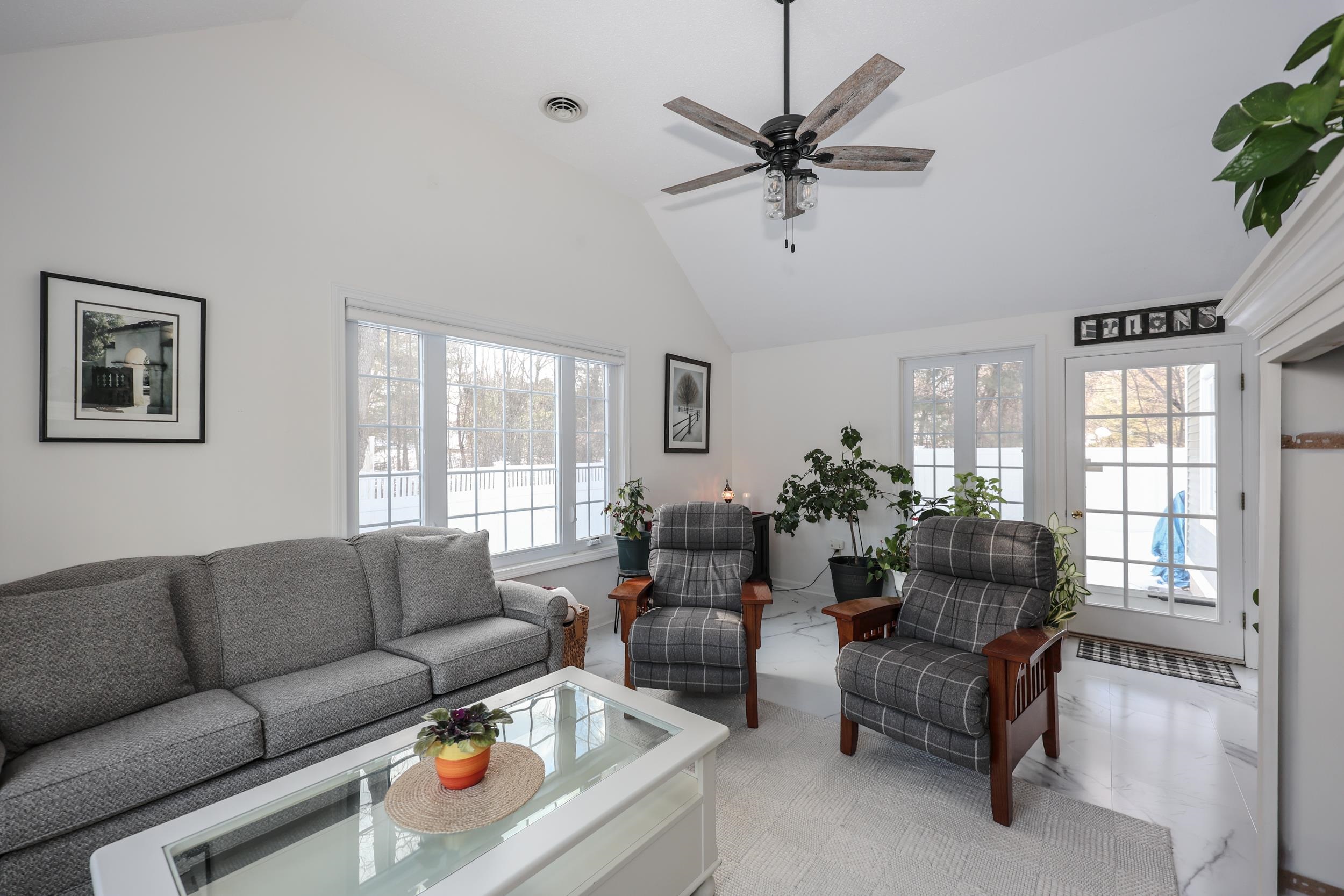 152 Straw Hill Road Manchester, NH 03104 - Photo 23 of 45