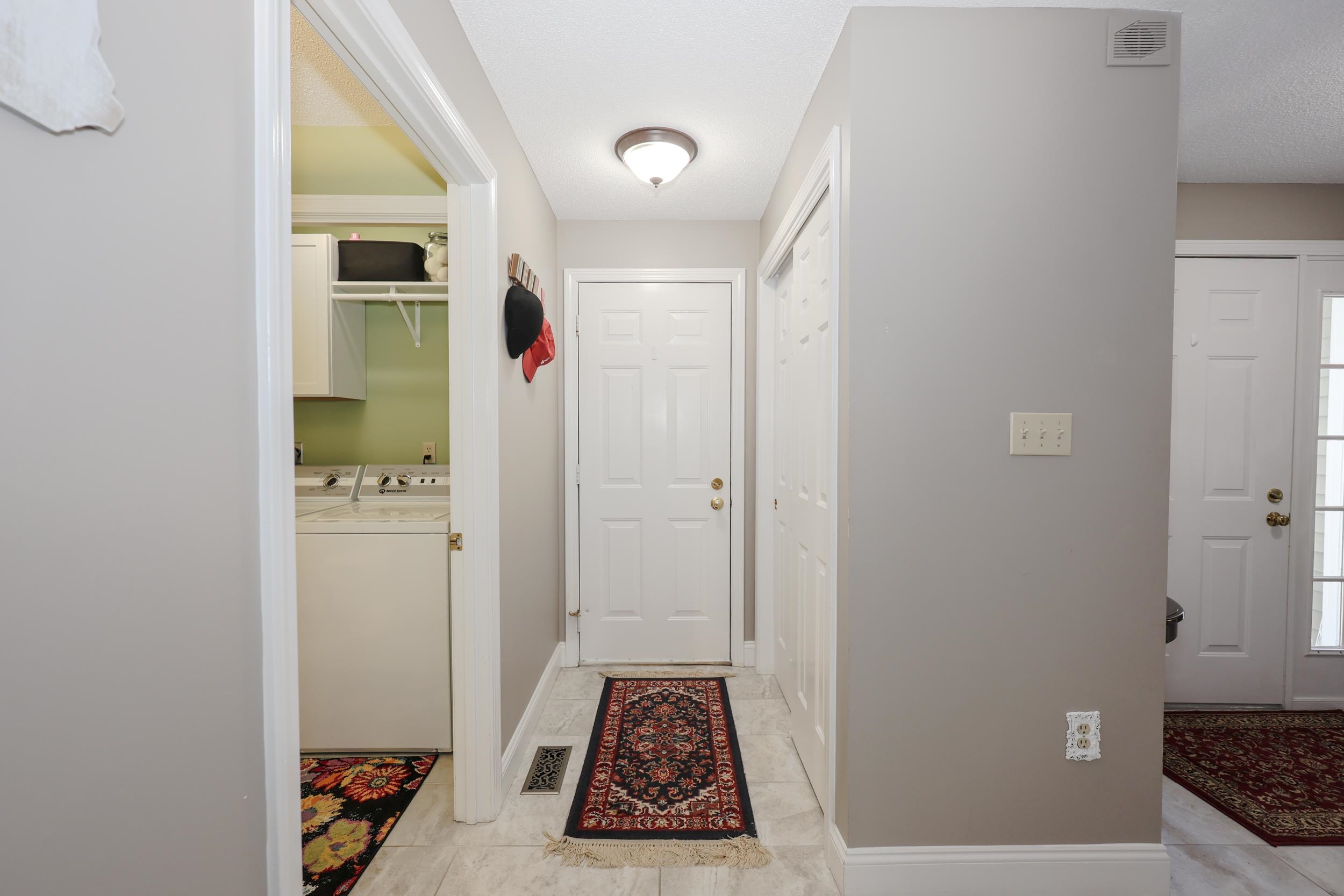 152 Straw Hill Road Manchester, NH 03104 - Photo 30 of 45