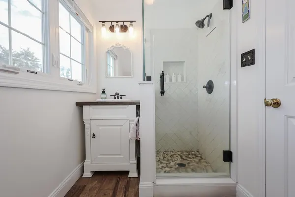 $600,000 | 152 Straw Hill Road, Manchester, NH 03104