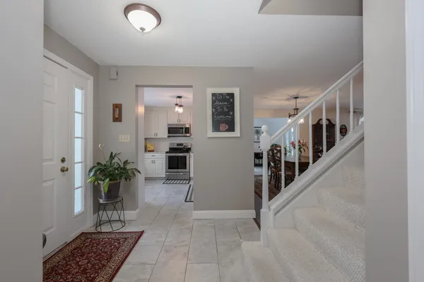 $600,000 | 152 Straw Hill Road, Manchester, NH 03104