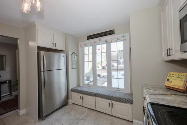 $600,000 | 152 Straw Hill Road, Manchester, NH 03104