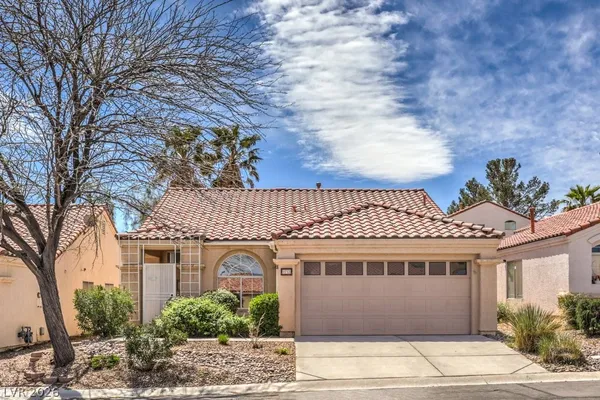 $2,475 | 1712 Pinion Mesa Court, Las Vegas, NV 89128