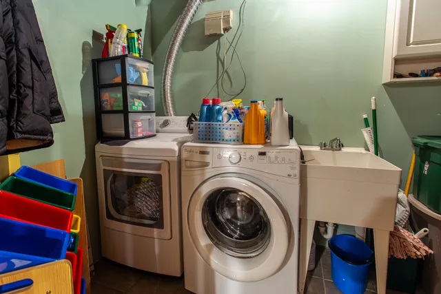 $515,000 | 5927 South Natchez Avenue, Chicago, IL 60638