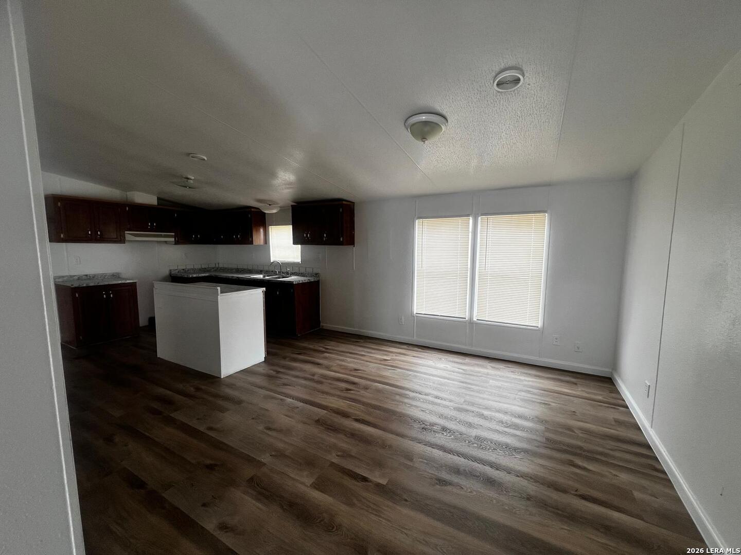 78 D Street Converse, TX 78109 - Photo 4 of 15