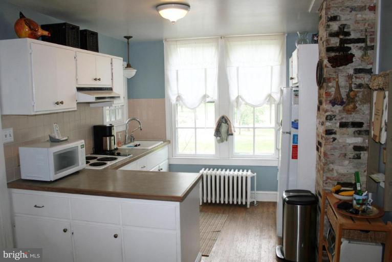 912 Annapolis Road Gambrills, MD 21054 - Photo 8 of 20 Kitchen