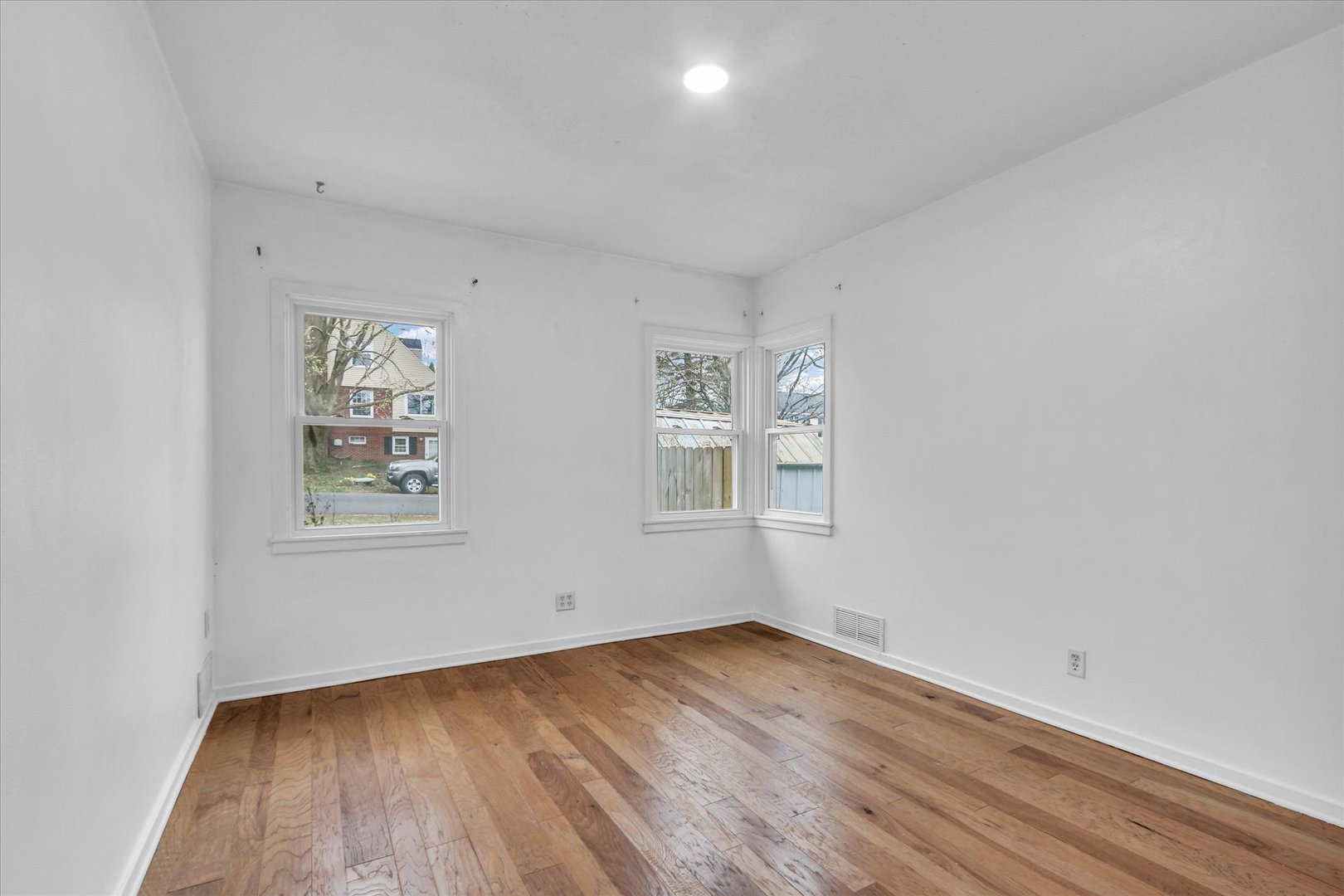 1401 West Green Street Champaign, IL 61821 - Photo 14 of 28 Gallery Image 14