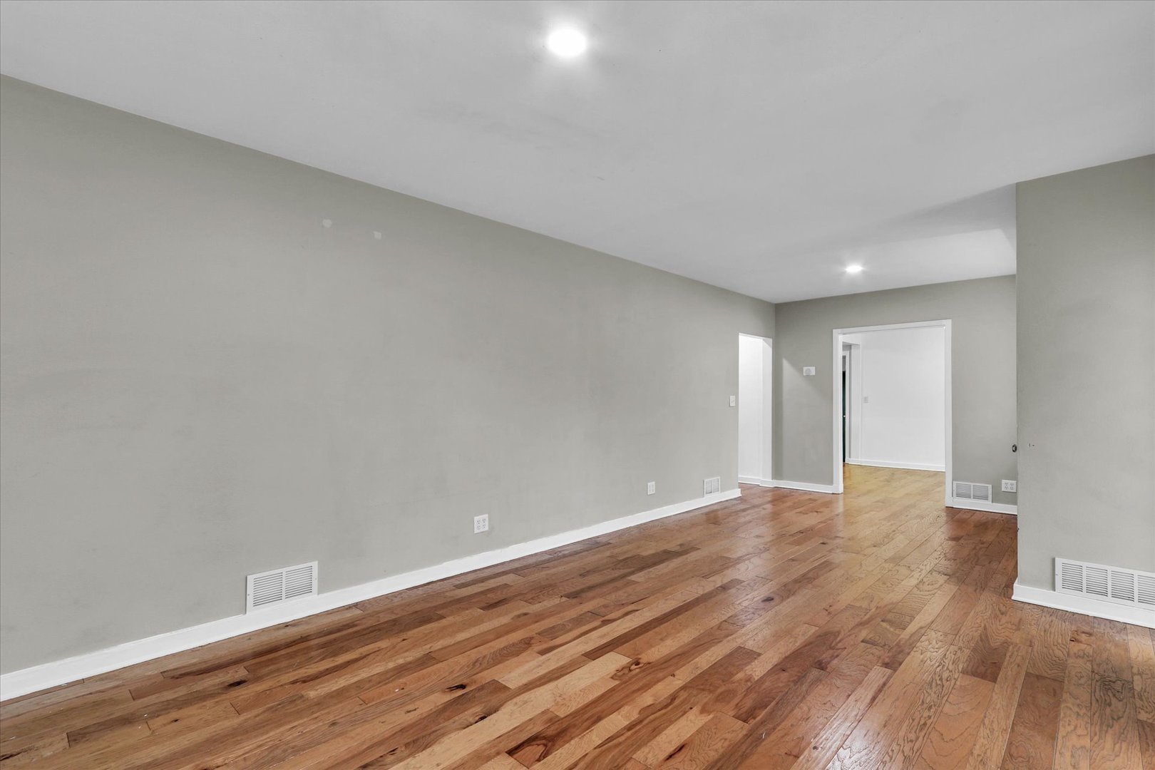 1401 West Green Street Champaign, IL 61821 - Photo 5 of 28 Gallery Image 5